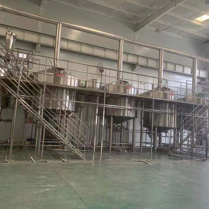 蒙自精酿啤酒设备厂—平面布置、设备设计、制造、调试、培训等一条龙服务_COPY